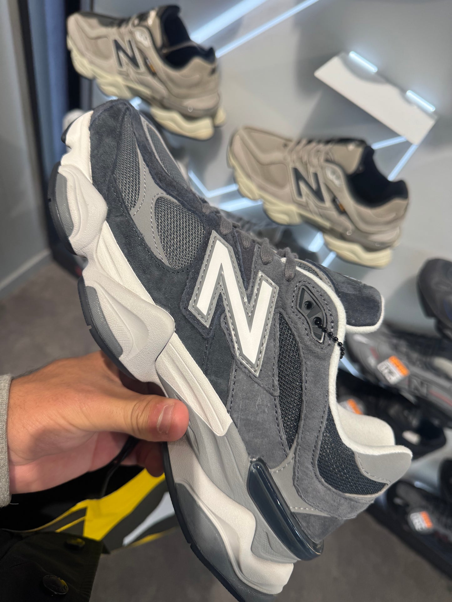 New Balance Sneaker | 9060 | Navy Blue